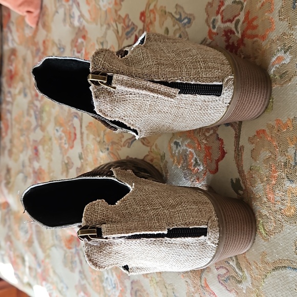 Slip-on Animal Print Bootie - Picture 3 of 6